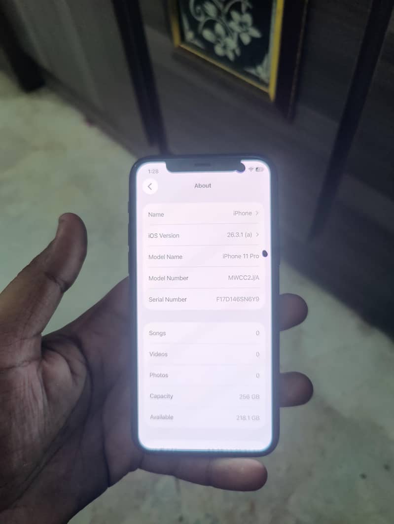 Apple iPhone 11 Pro 2