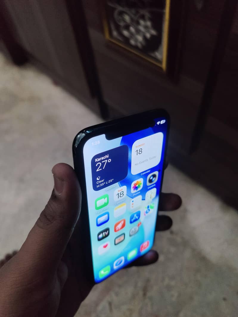 Apple iPhone 11 Pro 5