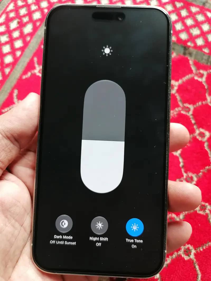 Apple iPhone 14 Pro Max 1
