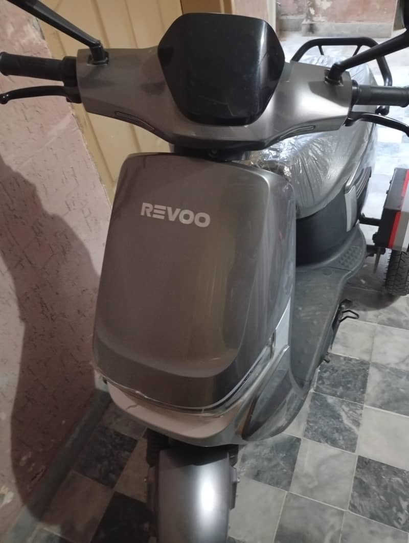 Revoo A11 3