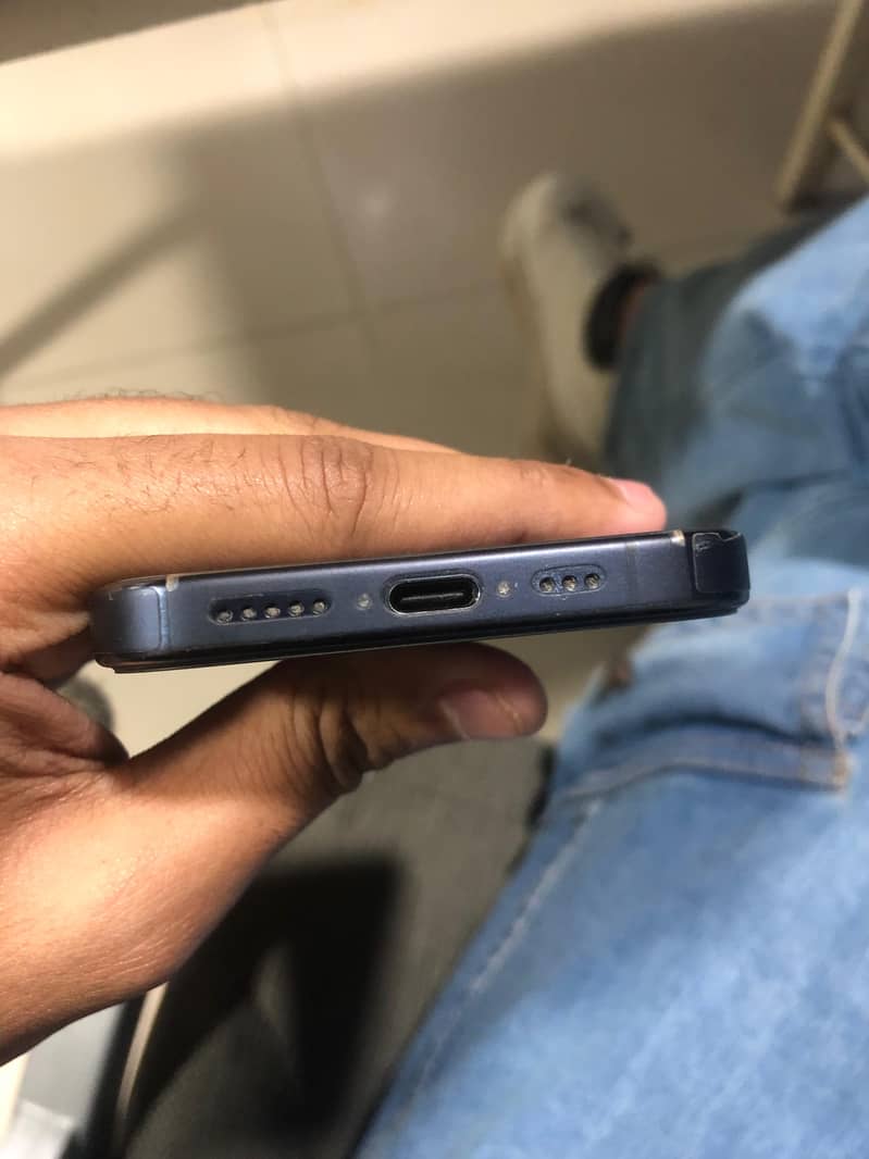 Apple iPhone 15 Pro 1