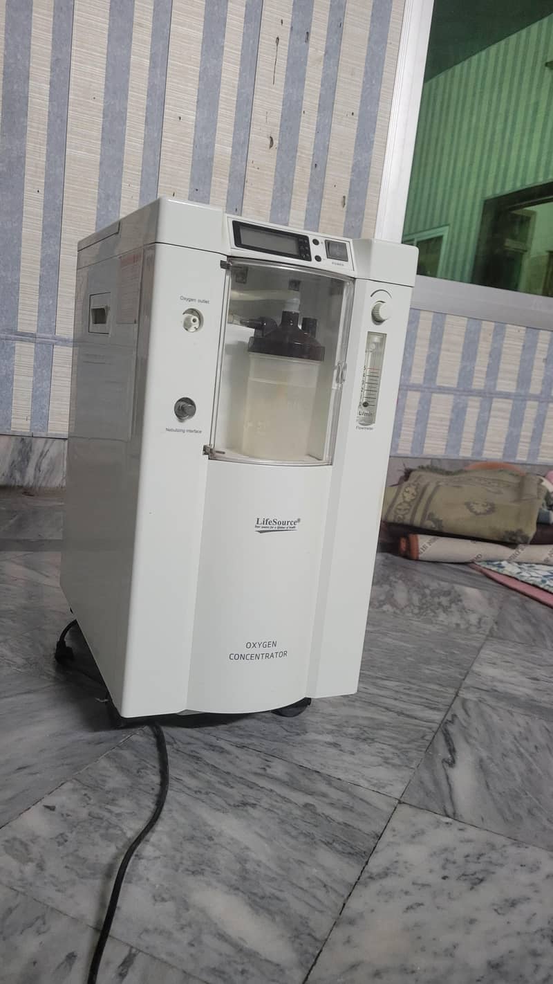 Oxygen Concentrator 5L 1