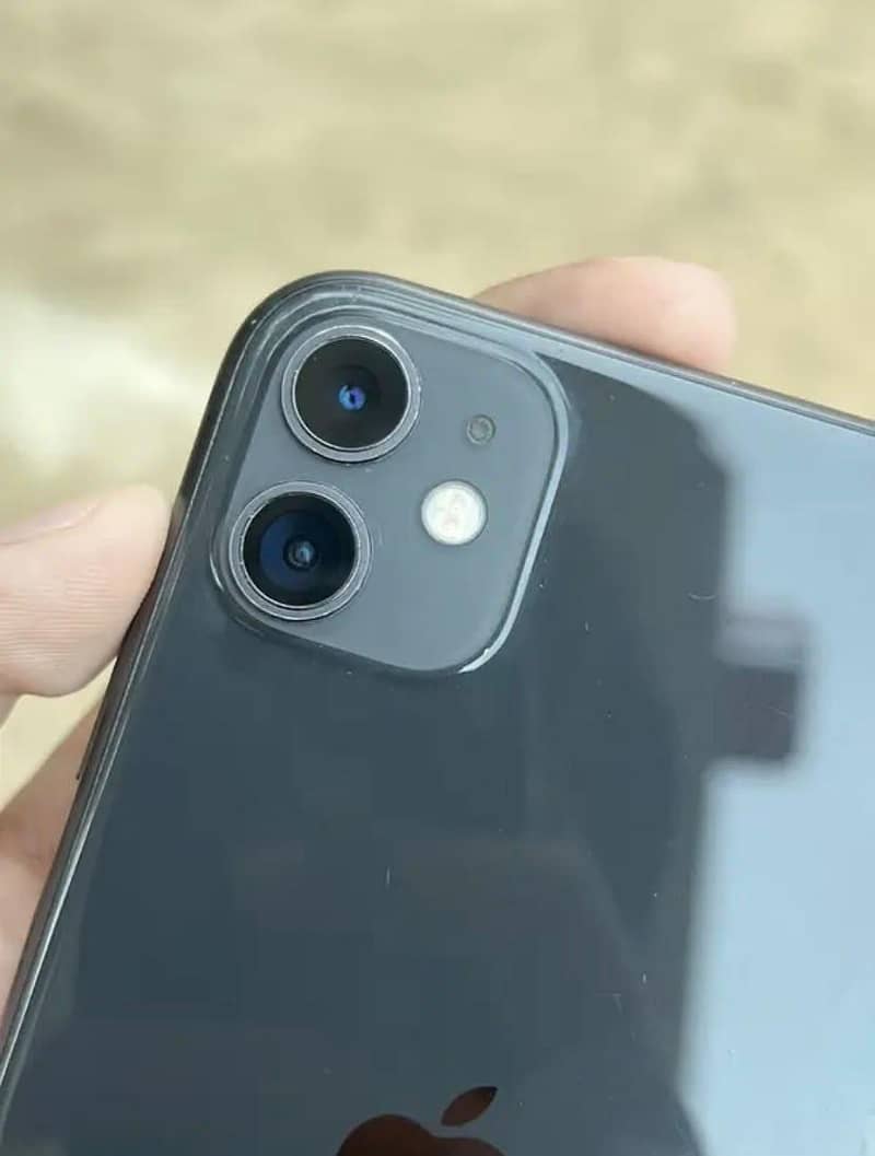 Apple iPhone 11 5