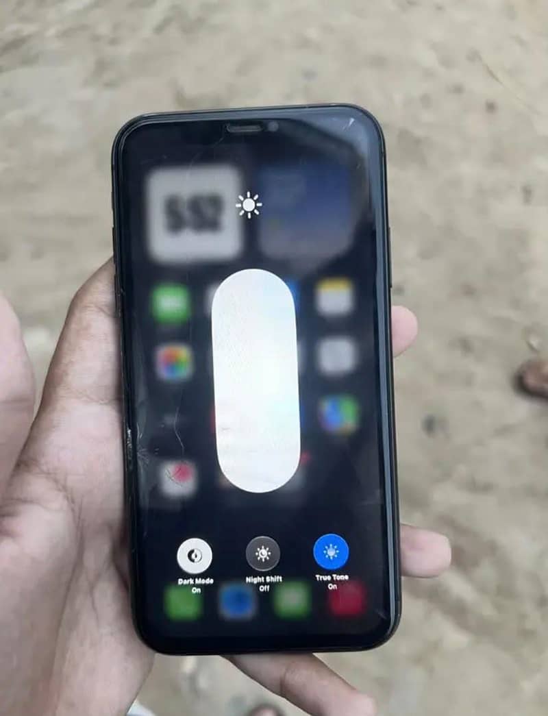 Apple iPhone 11 7