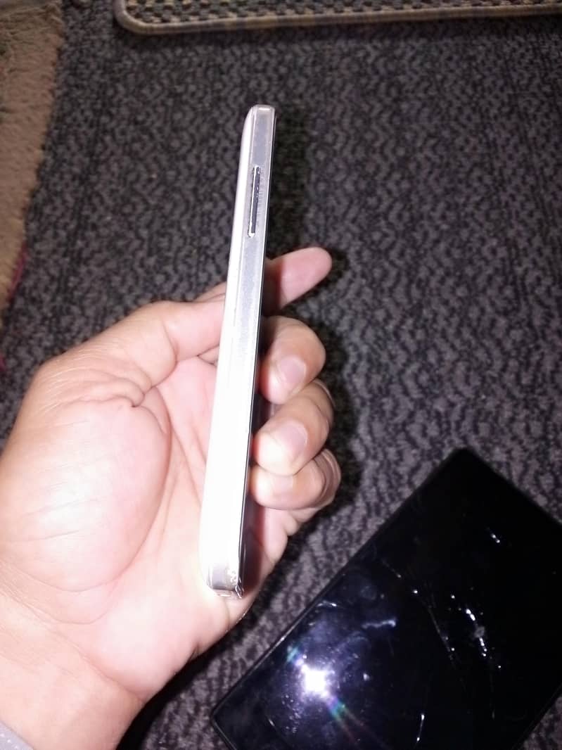 ASUS NEXUS 4