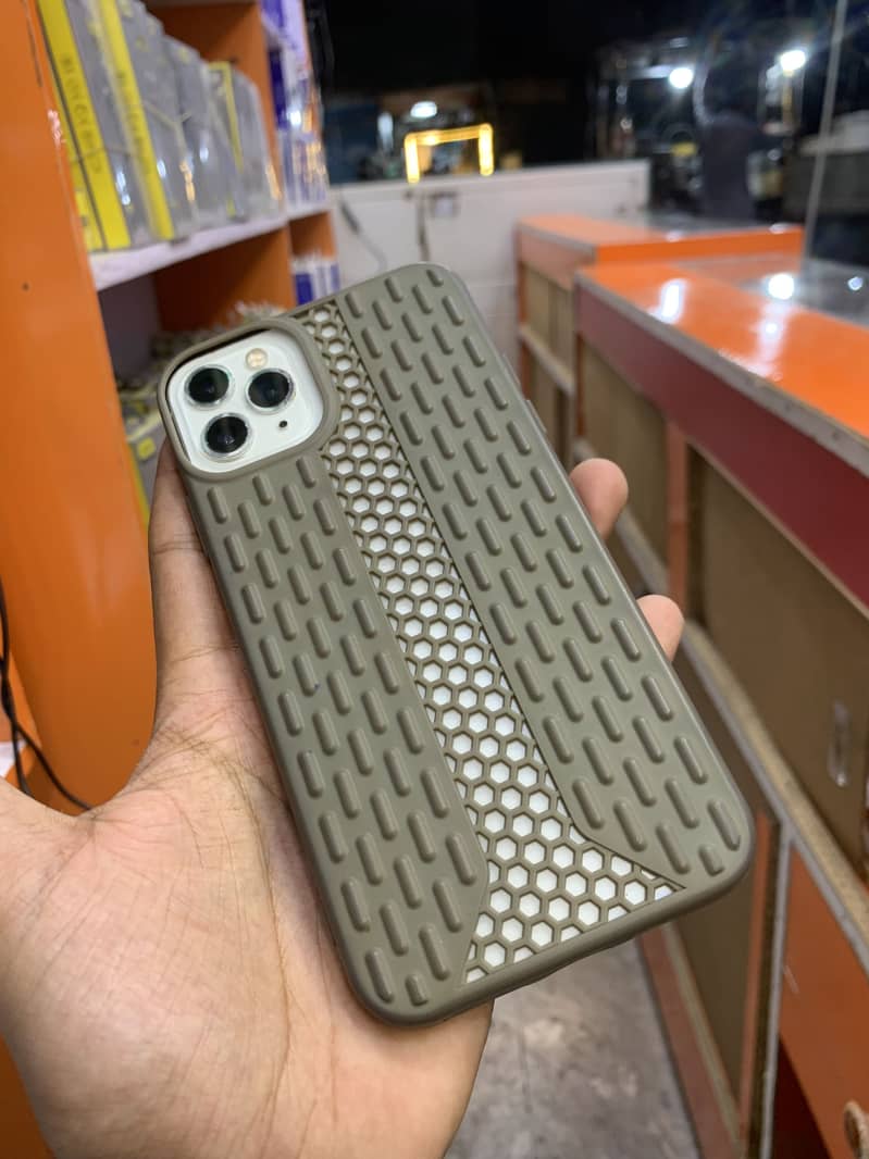 Apple iPhone 11 Pro Max 3