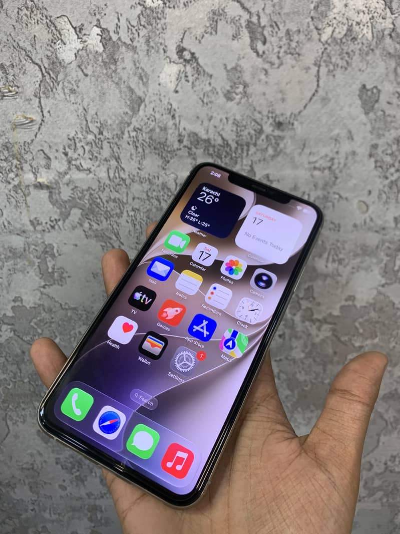 Apple iPhone 11 Pro Max 7