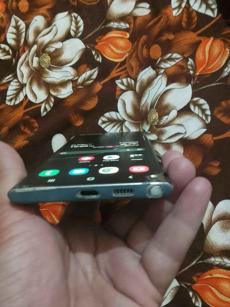 Samsung Mobile Note 10 Plus 6