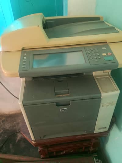 HP 3035photocopy machine