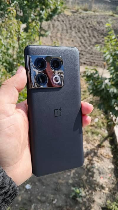 OnePlus 10 pro flagship phone