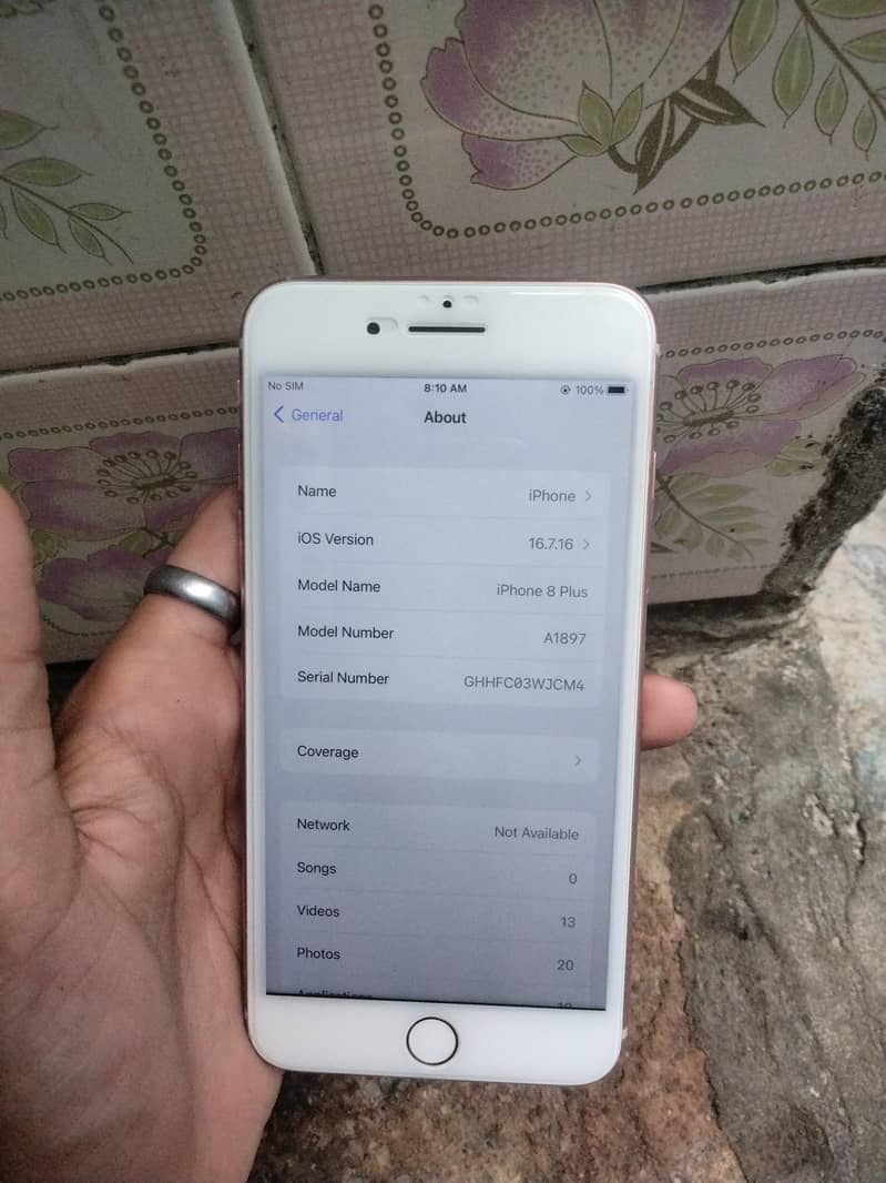 Apple iPhone 8 Plus 2