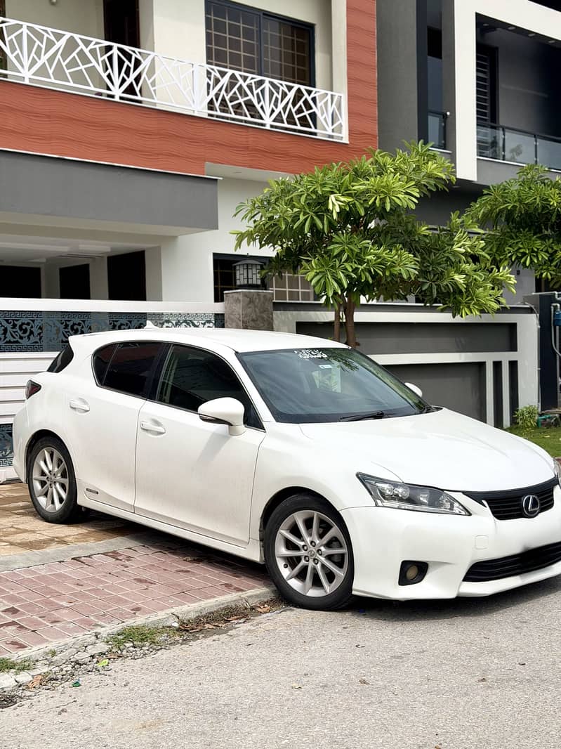 Lexus CT200h 2012 2