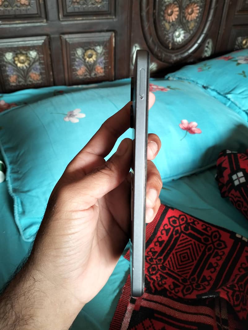 Realme Note 60x 4