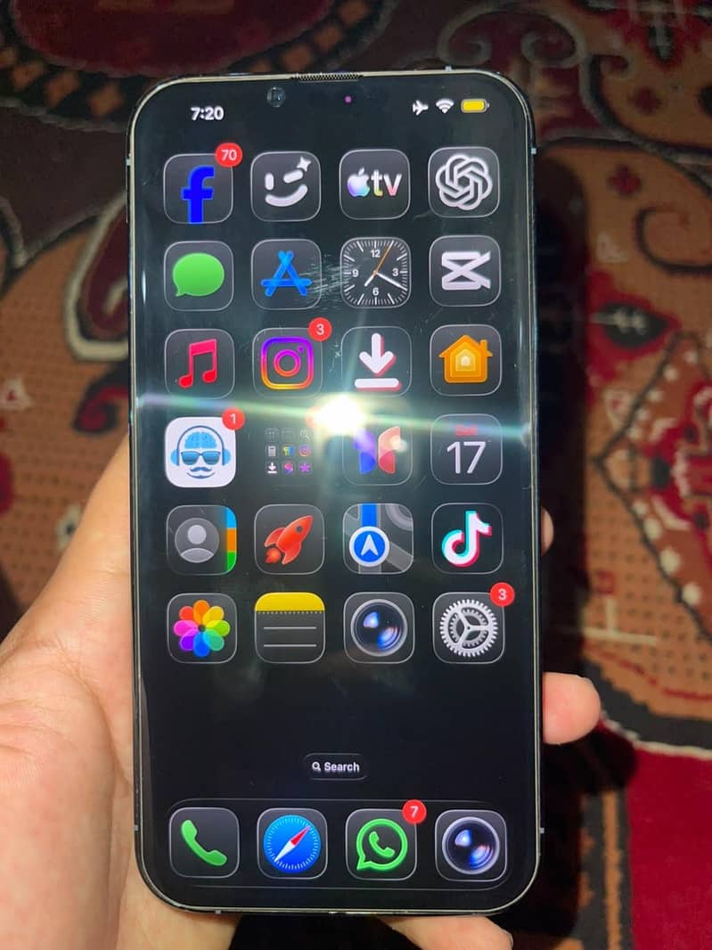 Apple iPhone 13 Pro Max 1