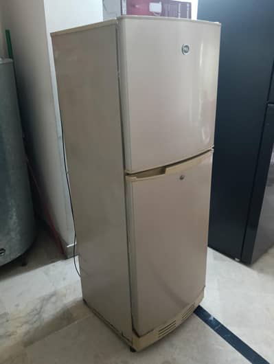 Pell Tow Door