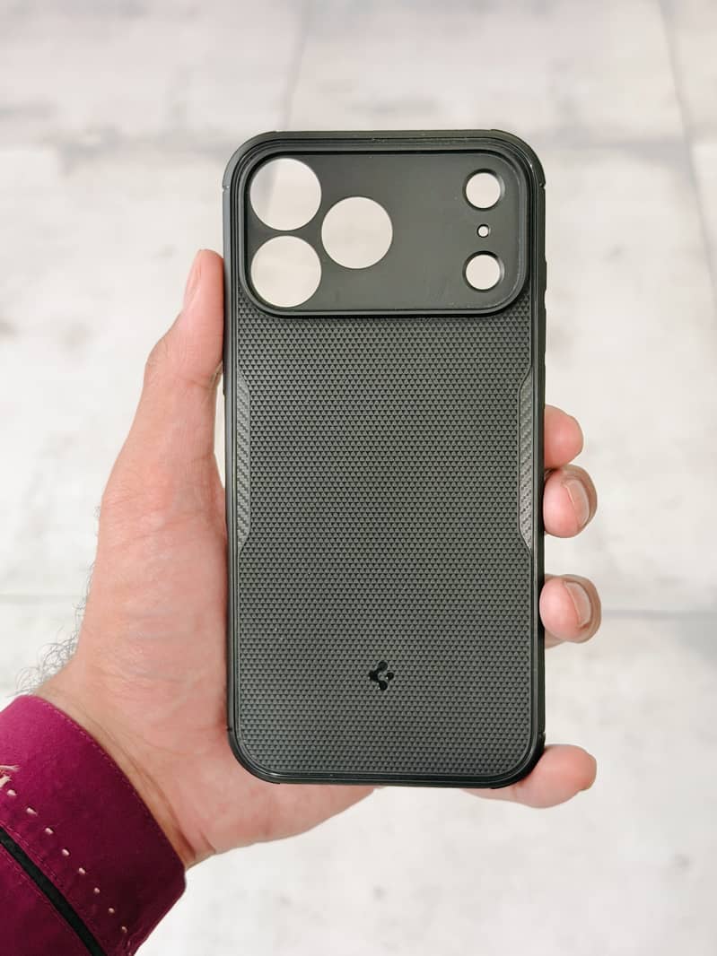 Spigen Core Armour 1