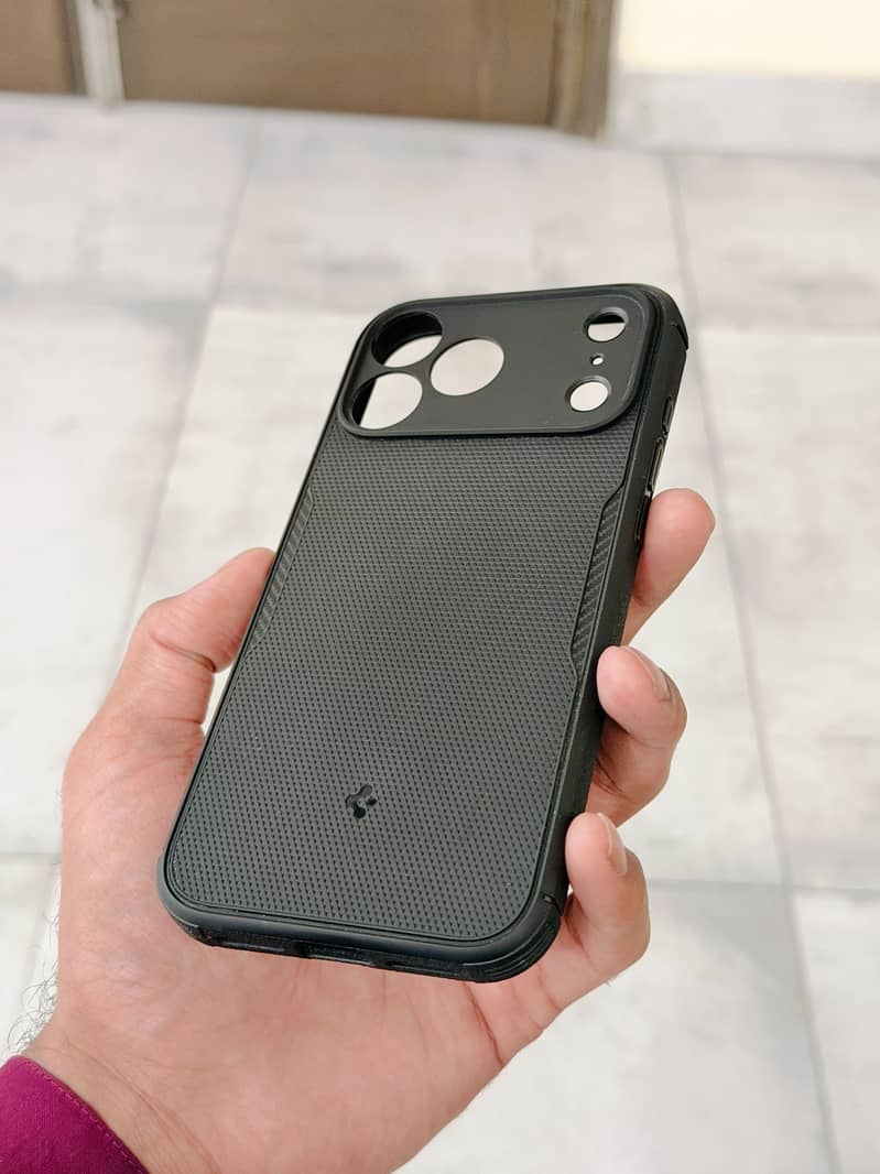 Spigen Core Armour 5