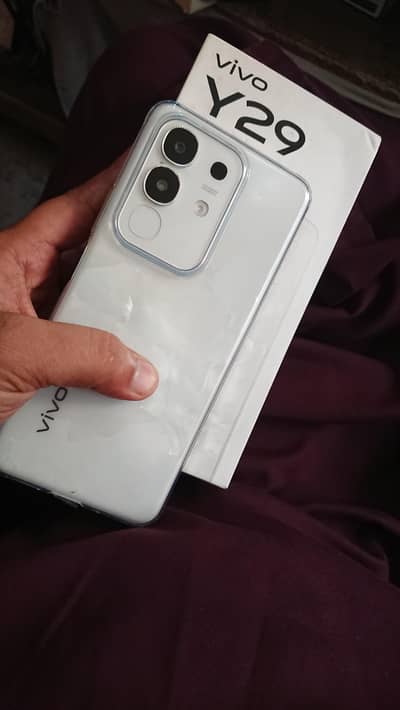 Vivo Y29 8/8 16/256Gb Box 2month warranty 10by10