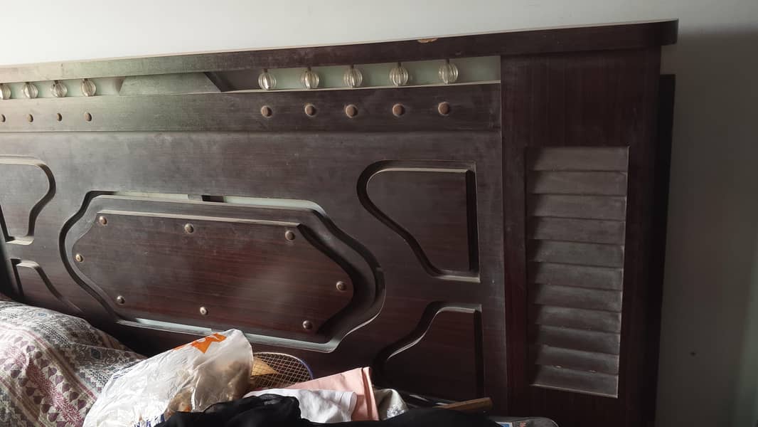 King size bed 2