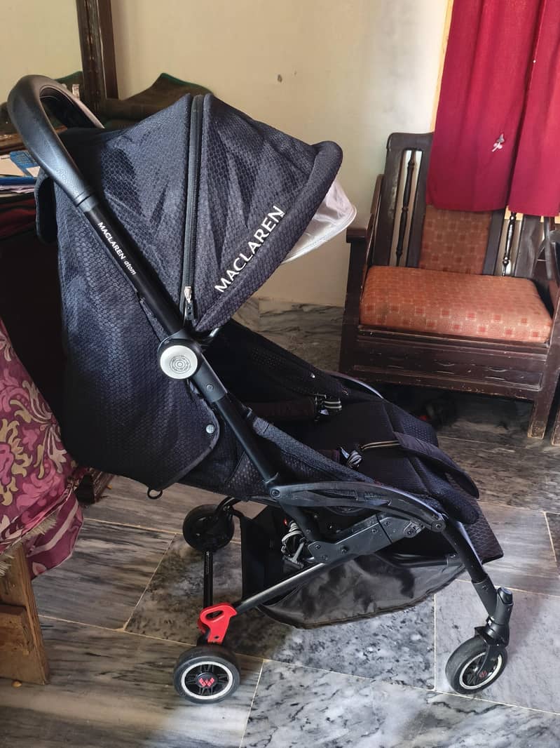 Branded pram Maclarean 2