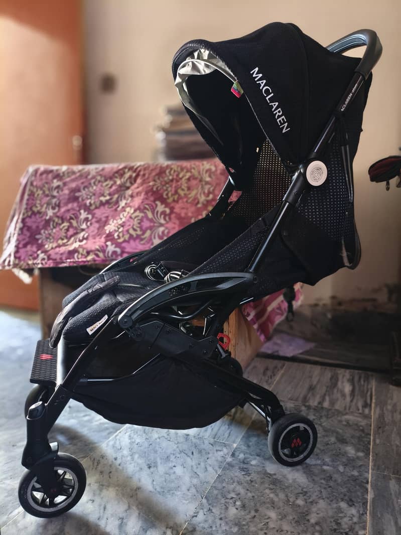 Branded pram Maclarean 8