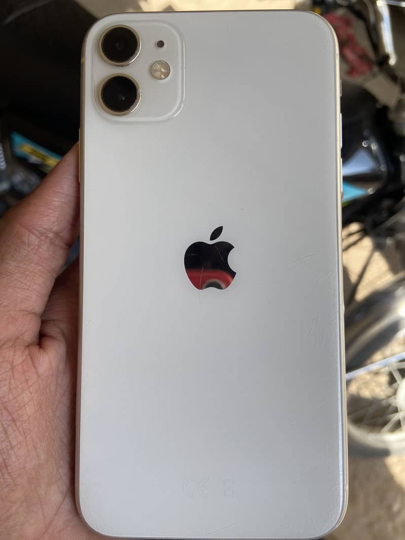 Apple iPhone 11 0
