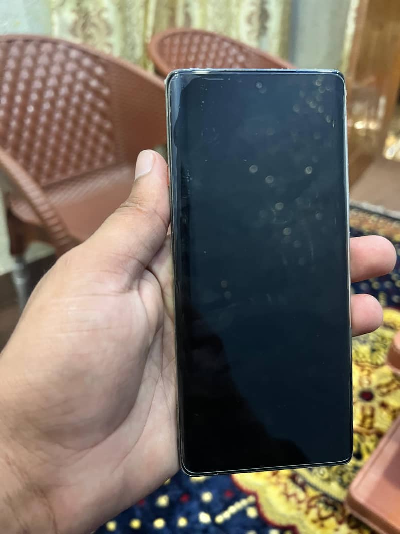 Tecno CAMON 40 Pro 0