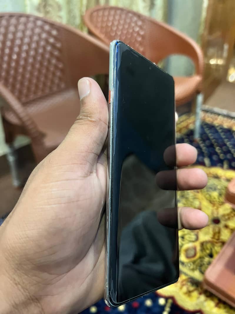 Tecno CAMON 40 Pro 1