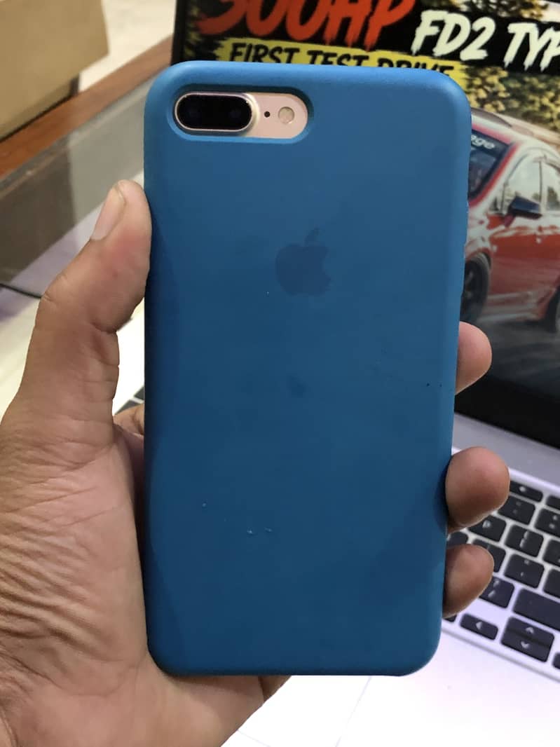 Apple iPhone 7 Plus 2