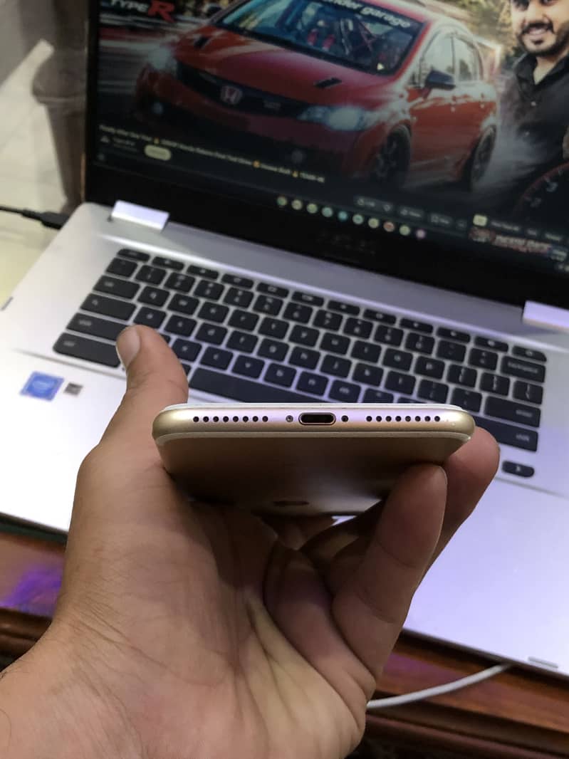Apple iPhone 7 Plus 7