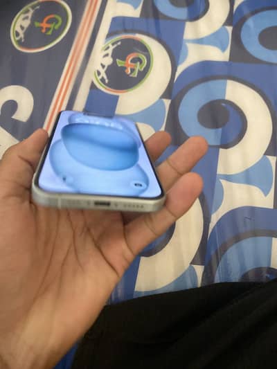 Apple iPhone 15