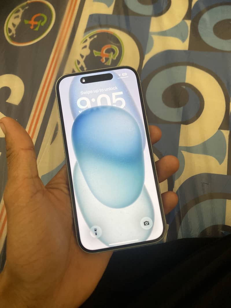 Apple iPhone 15 3