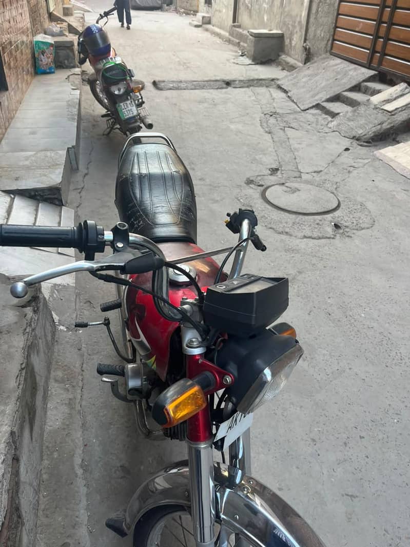 CD 70 2021 model First Hand 1