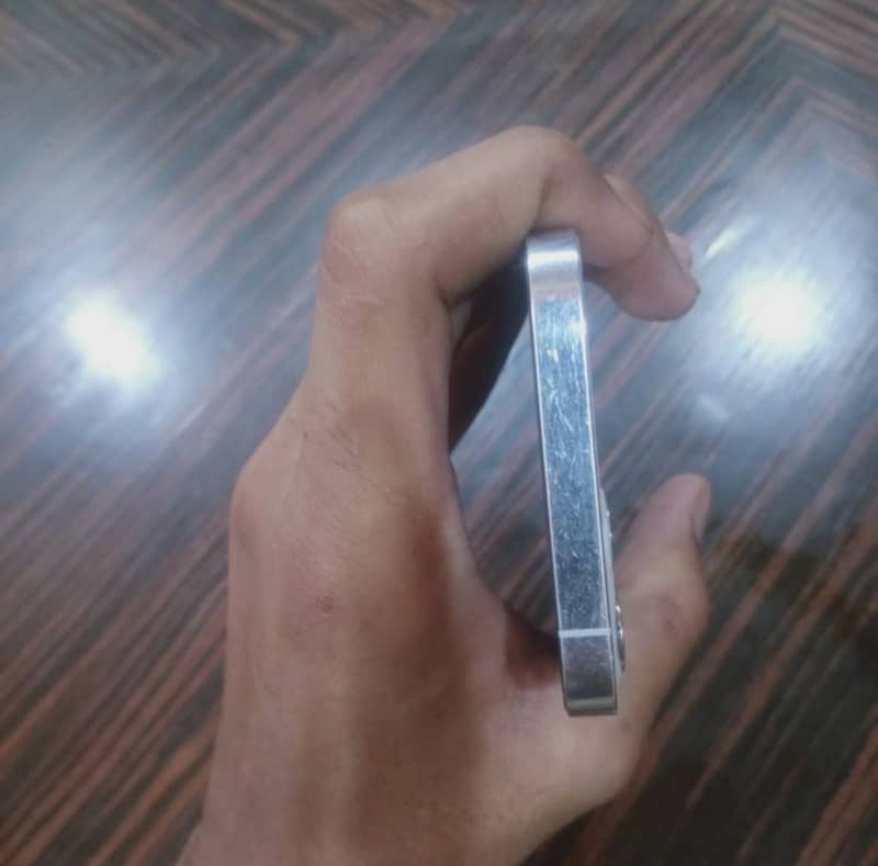 Apple iPhone 12 Pro 3