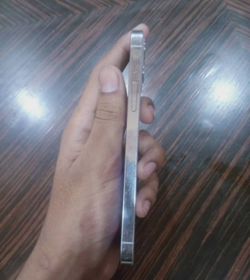 Apple iPhone 12 Pro 6