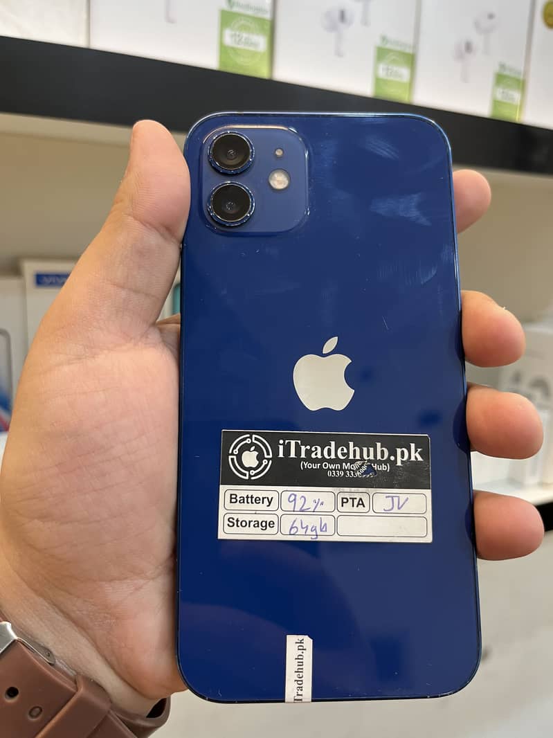 Apple iPhone 12 3
