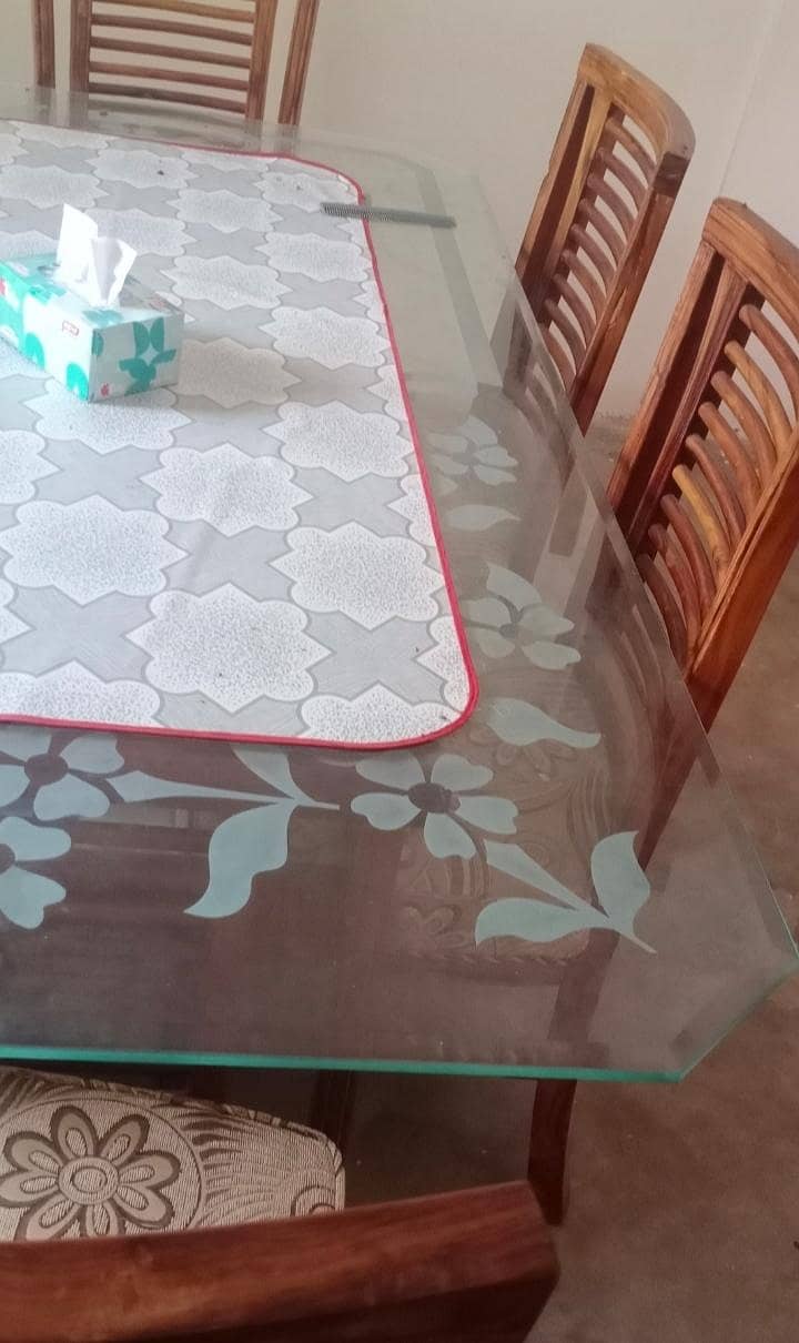6 chairs dining table 0