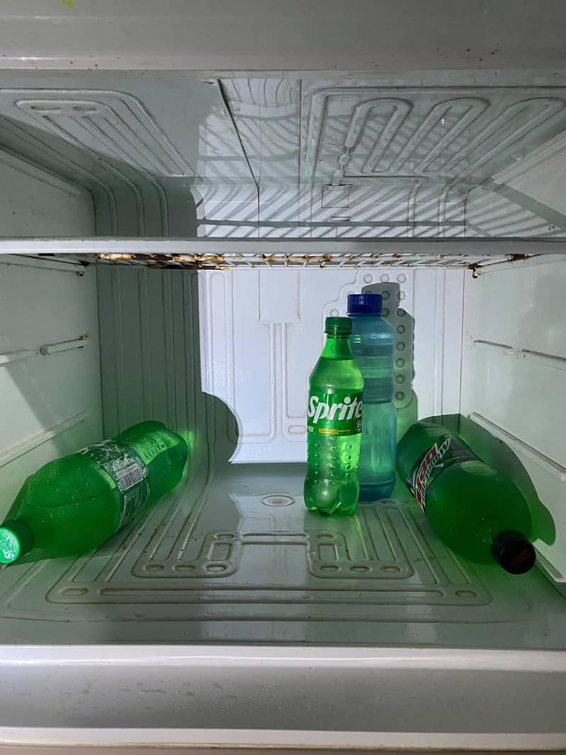 Dawlance refrigerator 5