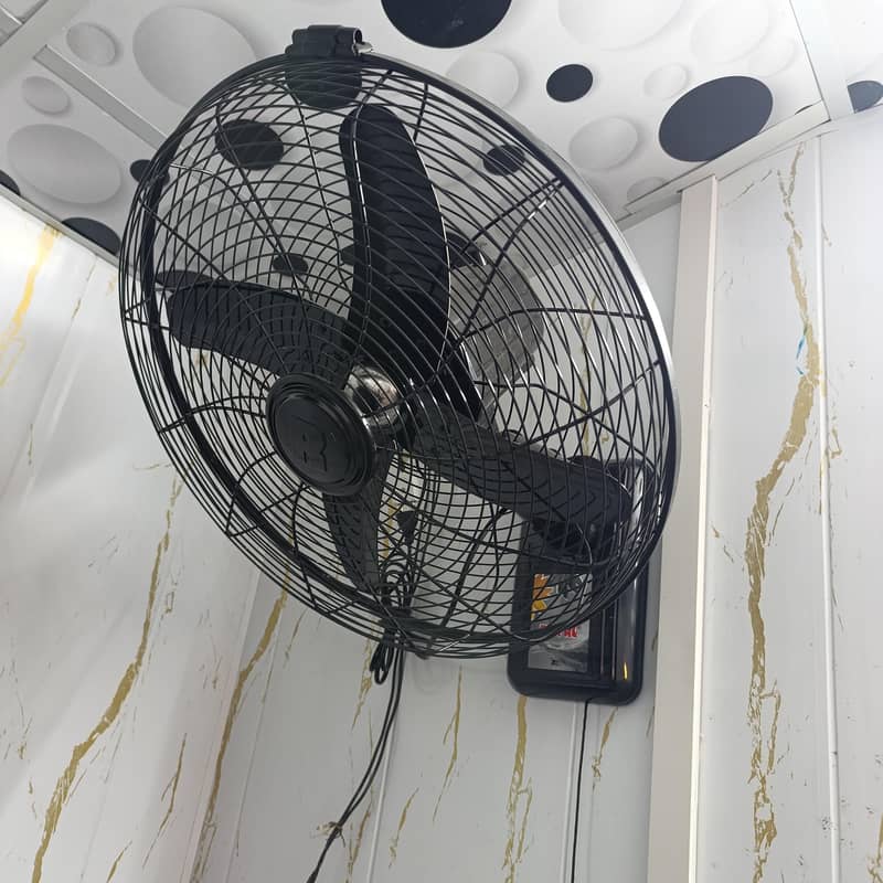 New Bracket Fan 1