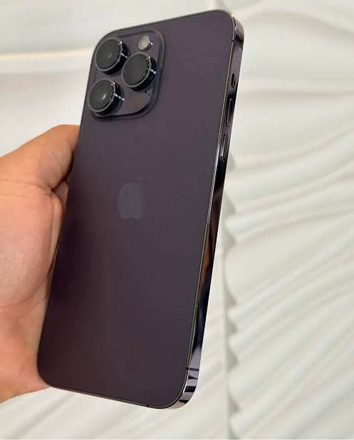 Apple iPhone 14 Pro Max 1
