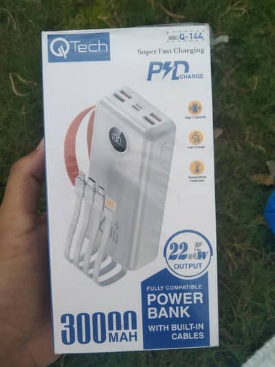 QTech 30000mAh power bank portable mobile charger