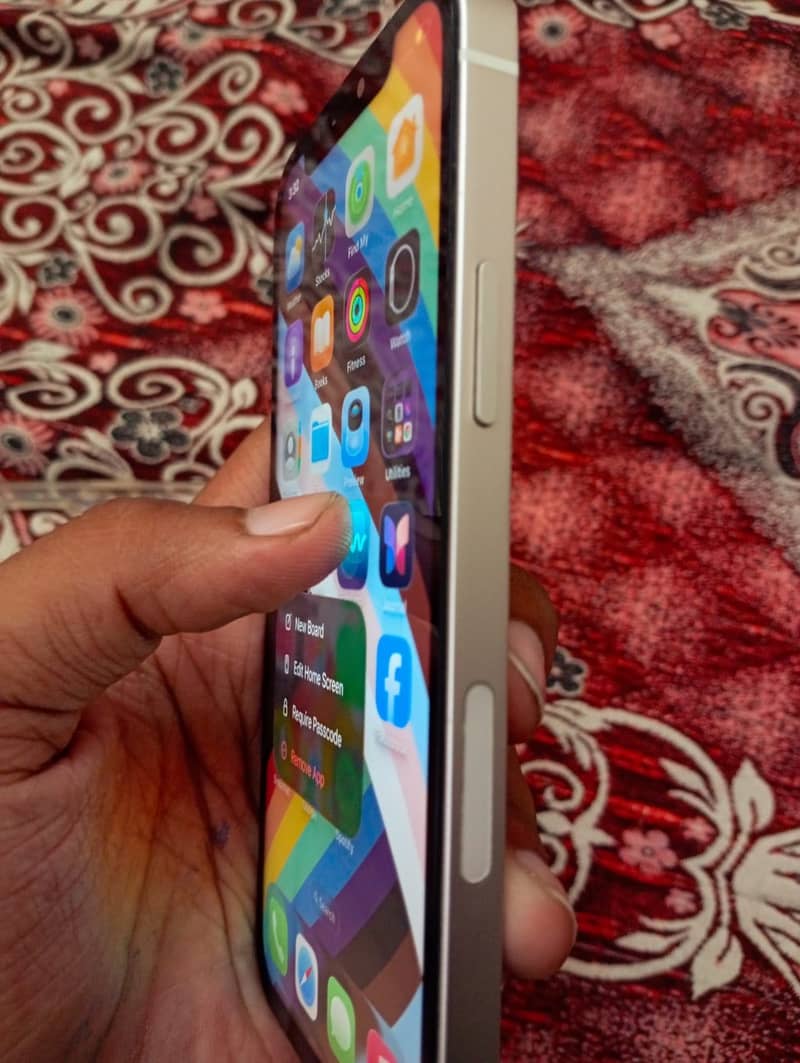 Apple iPhone 12 2