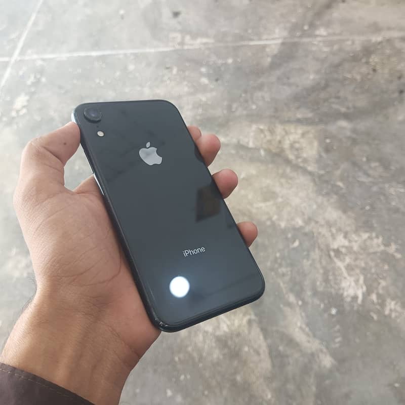 Apple iPhone XR 3