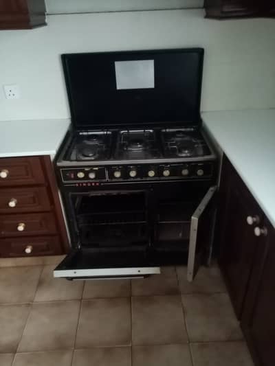 BRAND SINGER 5 BURNER  GAS OVEN (ON)