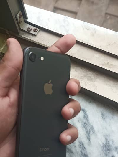 Apple iPhone 8