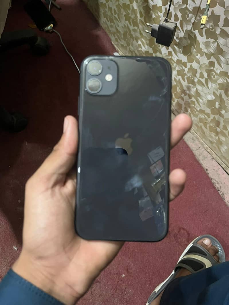 Apple iPhone 11 0