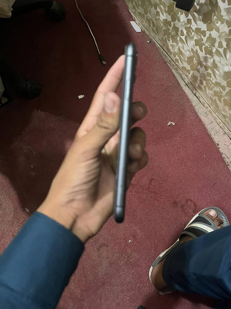 Apple iPhone 11 1