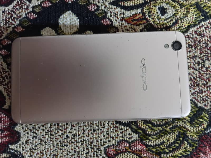 OPPO A37 2