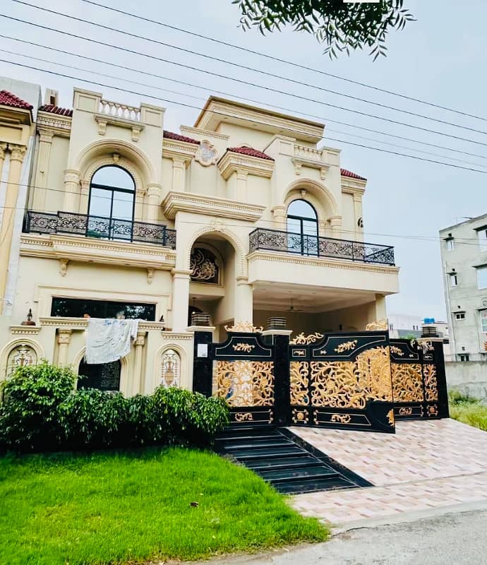 10 Marla Owner Build Facing Park Home For Sale - Houses - 1120588337