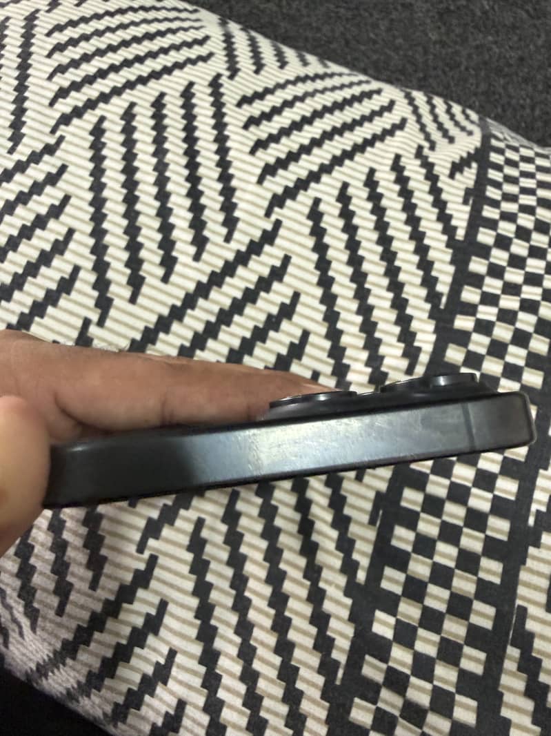 Apple iPhone 15 Pro Max 7